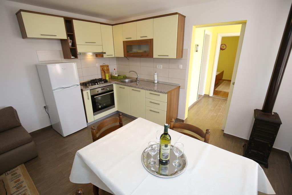 Apartment Marta Ražanac Dış mekan fotoğraf