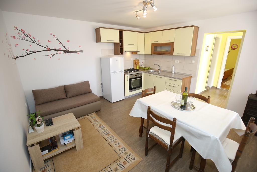 Apartment Marta Ražanac Dış mekan fotoğraf