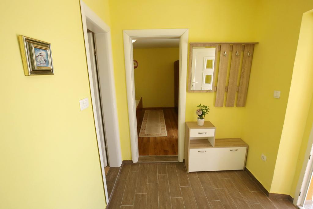Apartment Marta Ražanac Dış mekan fotoğraf