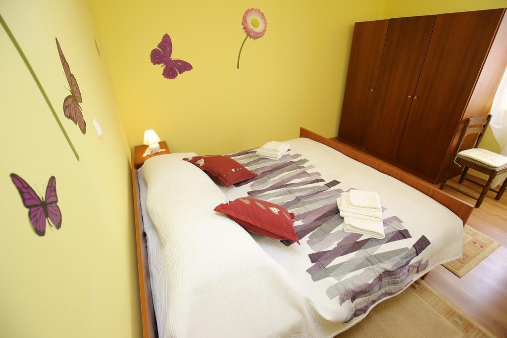 Apartment Marta Ražanac Dış mekan fotoğraf