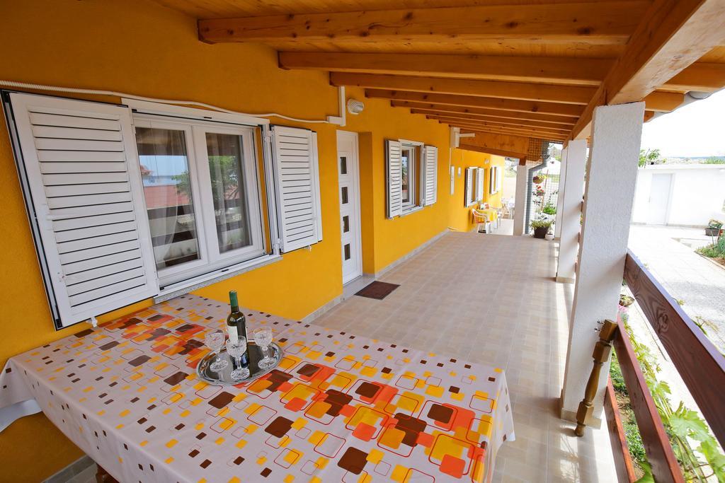Apartment Marta Ražanac Dış mekan fotoğraf